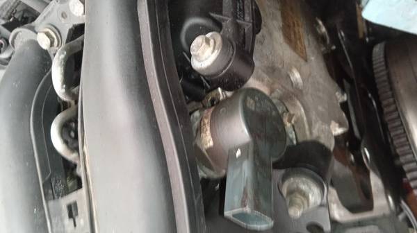 0281002481 BMW 3-Series 2004 Датчик топливной магистрали