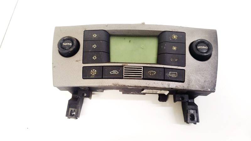 555600001704 Fiat Stilo 2002 Panel sterowania klimatyzacją (przełączniki ogrzewania)