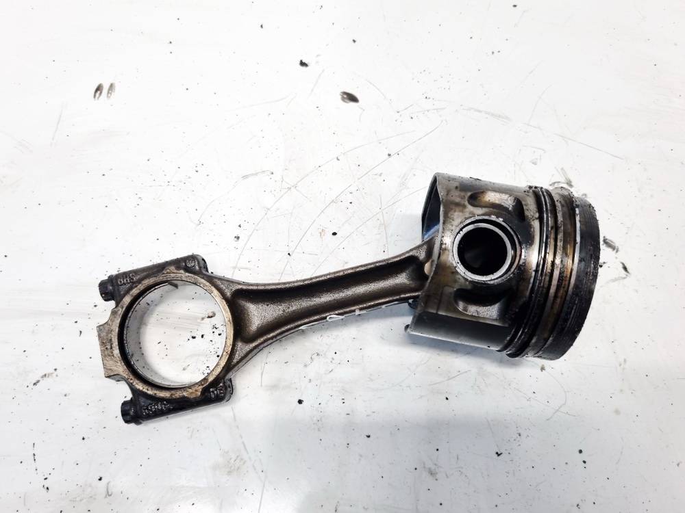 Volkswagen Passat 2001 Tłok z korbowodem