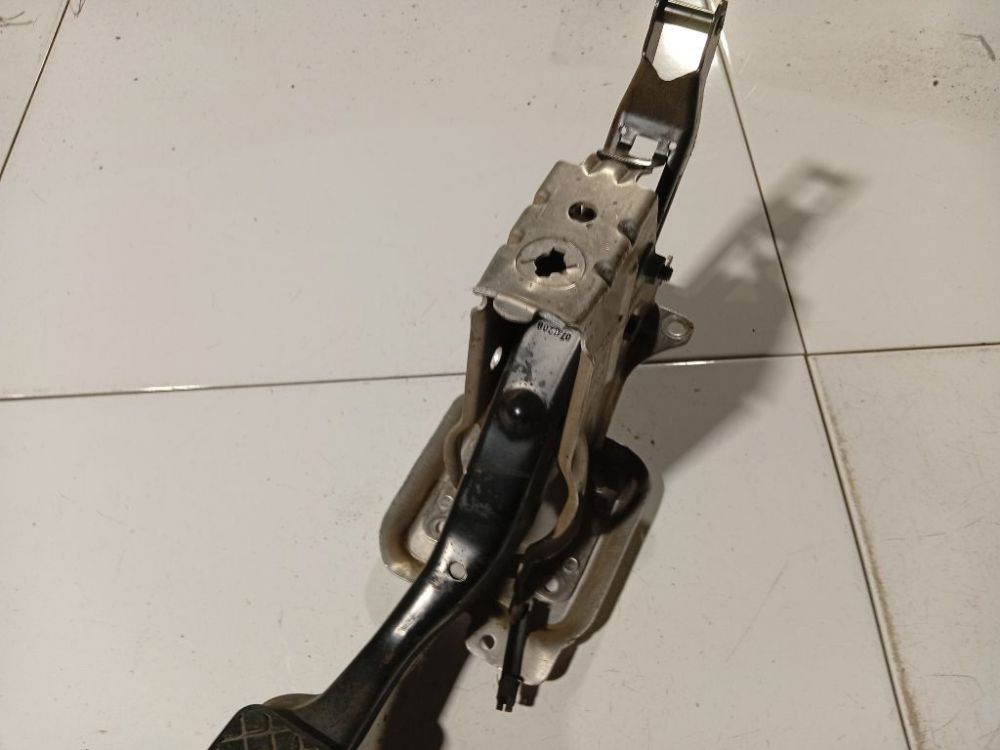 1K1721057N Volkswagen Passat 2006 Jarrupoljin - Thumbnail 3