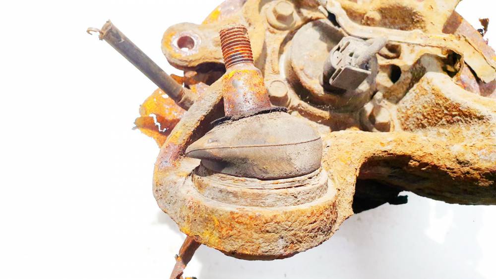 Toyota Avensis 2004 Pyörän navan kiinnike - TAKANA OIKEALLA - Thumbnail 2