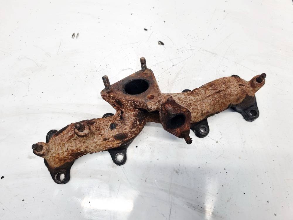 Volkswagen Passat 2001 kolektor wydechowy