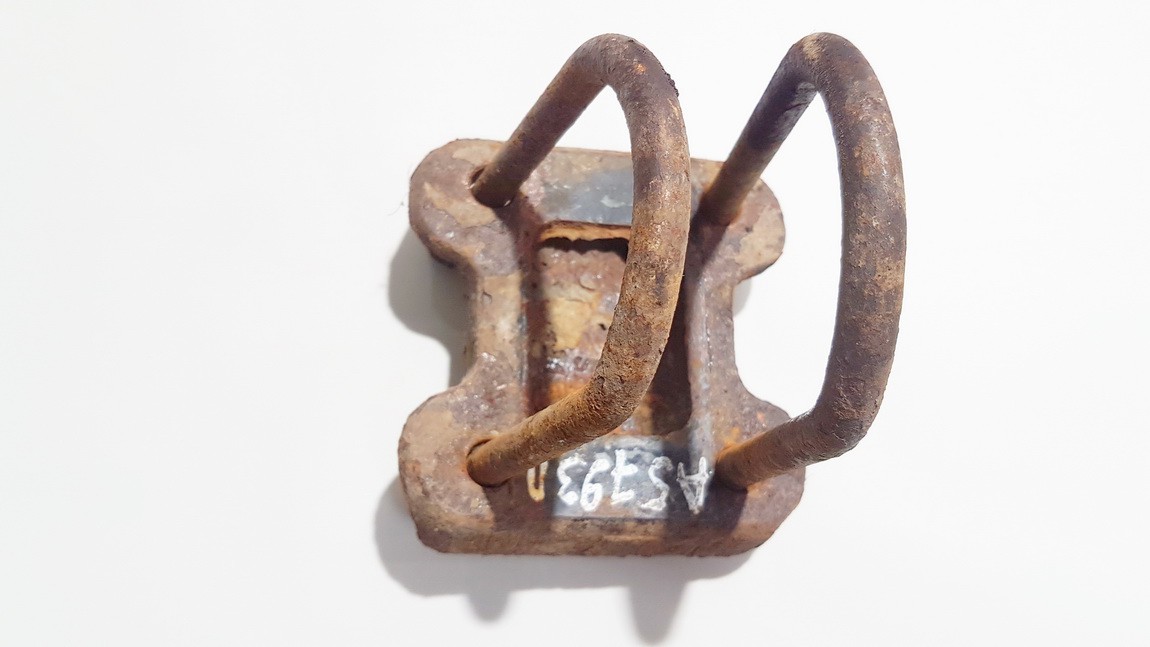 Volkswagen Caddy 2005 Sviras turētājs