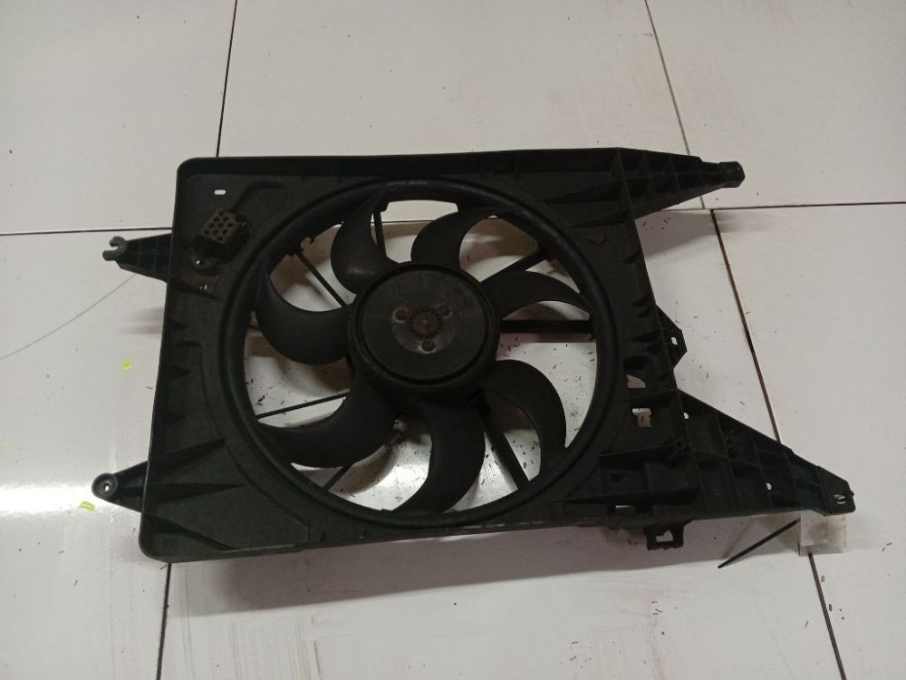 0130307187 Dacia Logan 2012 Diffuser, Radiator Fan