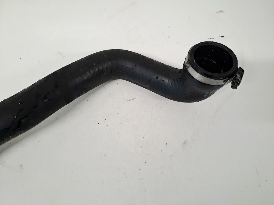 90570682 2407177 TURBO INTERCOOLER PIPE HOSE Opel Astra 2000 1.7L