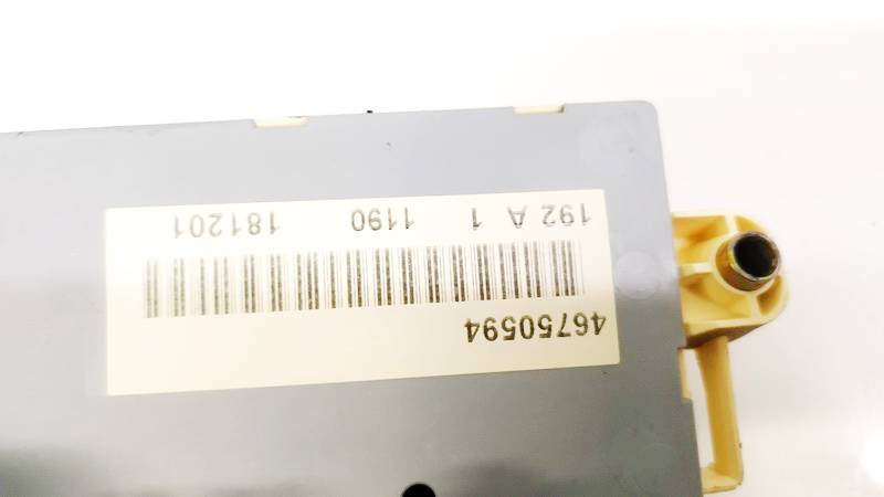 46750594 Fiat Stilo 2002 Skrzynka bezpieczników - Thumbnail 3