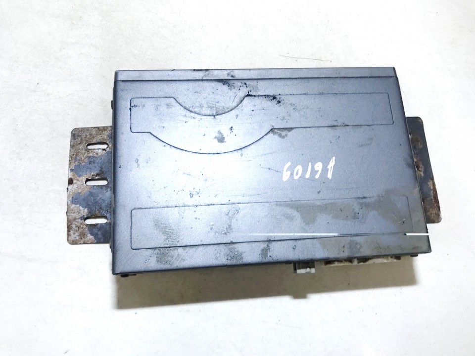 0866200840 Ford Focus 2007 Unidad delantera de radio-CD-DVD-GPS