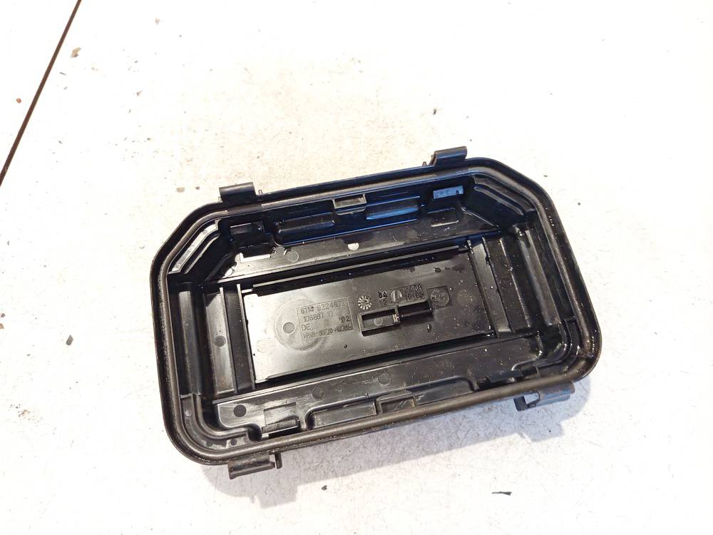 61149224872 BMW 3-Series 2016 Fuse Box Cover - Thumbnail 2