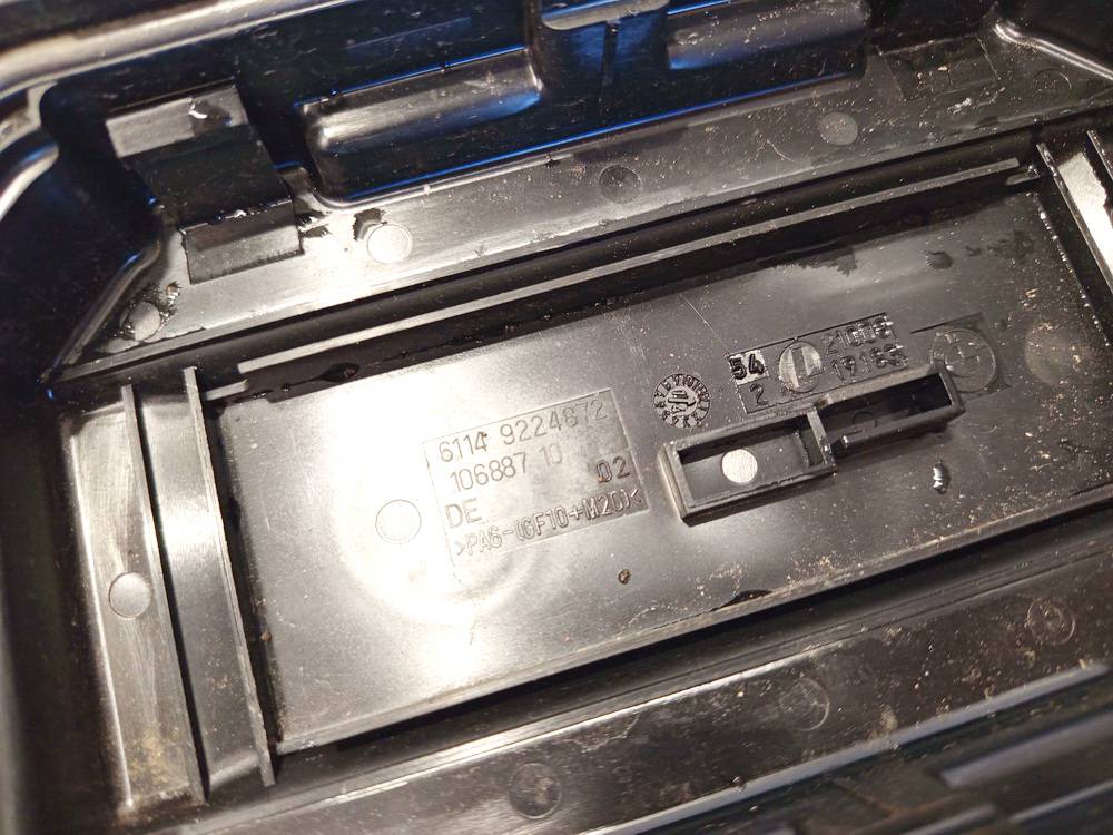 61149224872 BMW 3-Series 2016 Fuse Box Cover - Thumbnail 3