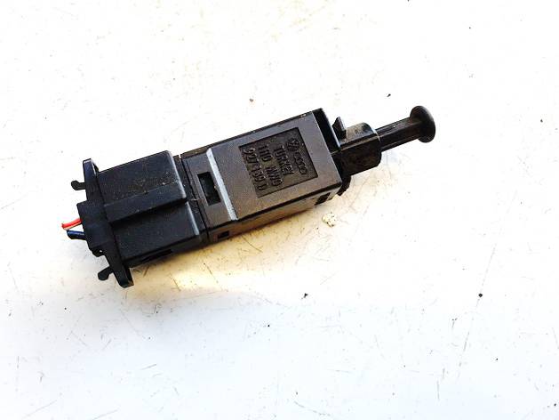 927189D Volkswagen Golf 1999 Brake Light Switch (sensor) - Switch (Pedal Contact) - Thumbnail 3