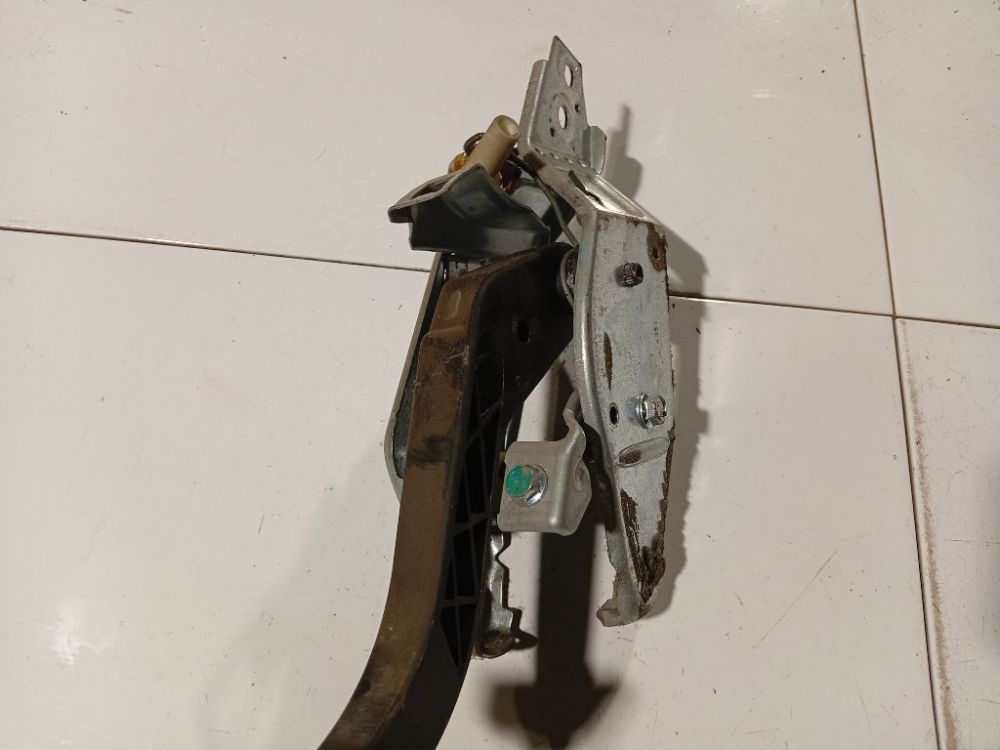 Opel Astra 2005 Sankabos pedalas - Thumbnail 3