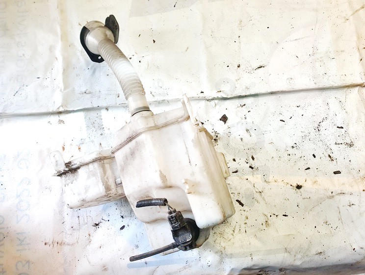 Lexus IS - CLASS 2006 Windshield Washer Reservoir tank (WASHER BOTTLE) - Thumbnail 3