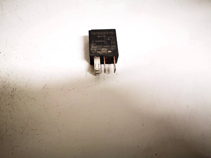 9441161 Volvo XC 90 2003 Rele