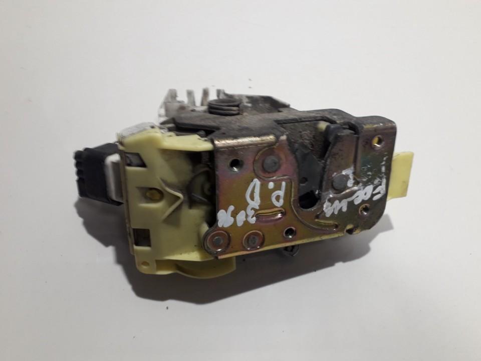 XS41A21812CF Ford Focus 2000 Door Lock Mechanism - FRONT RIGHT