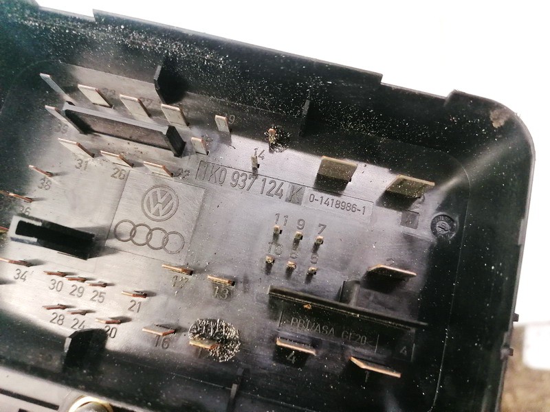 1K0937124K Volkswagen Golf 2005 Fuse box - Thumbnail 3
