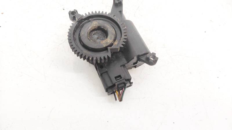 52406337 Toyota Yaris 1999 Peciuko sklendes varikliukas - Thumbnail 3