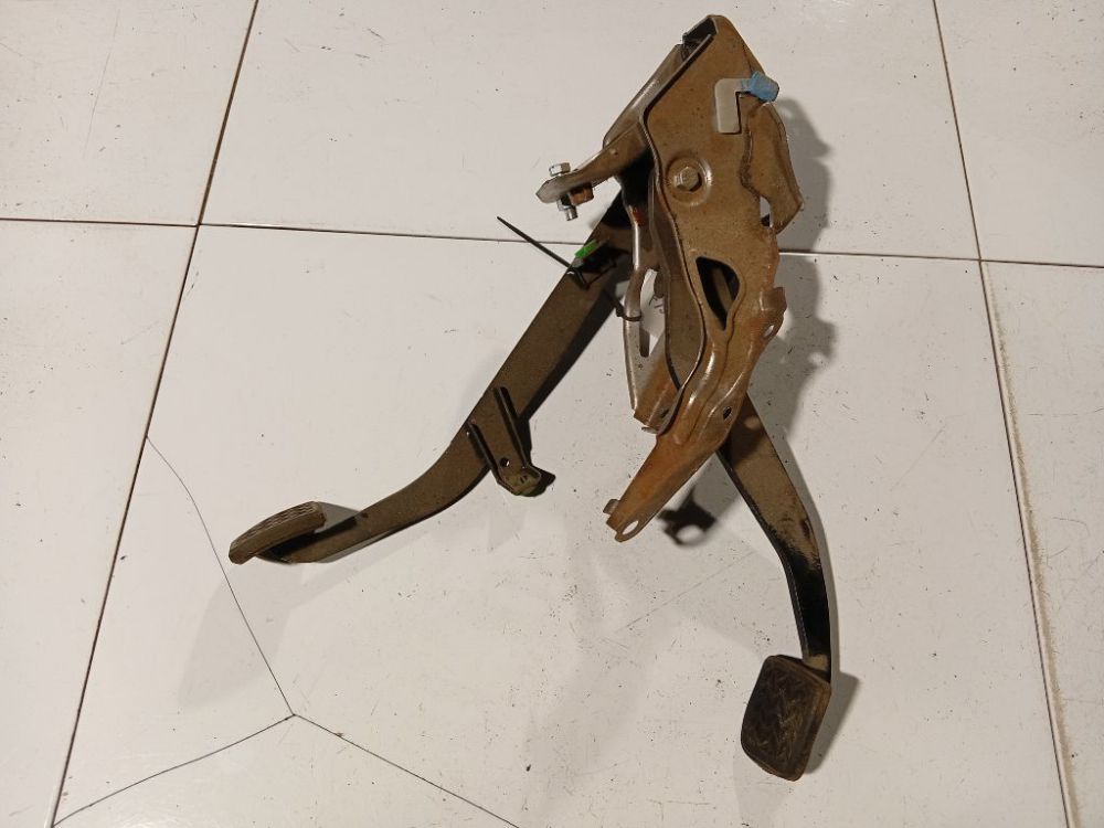 Toyota Aygo 2008 Pedał hamulca