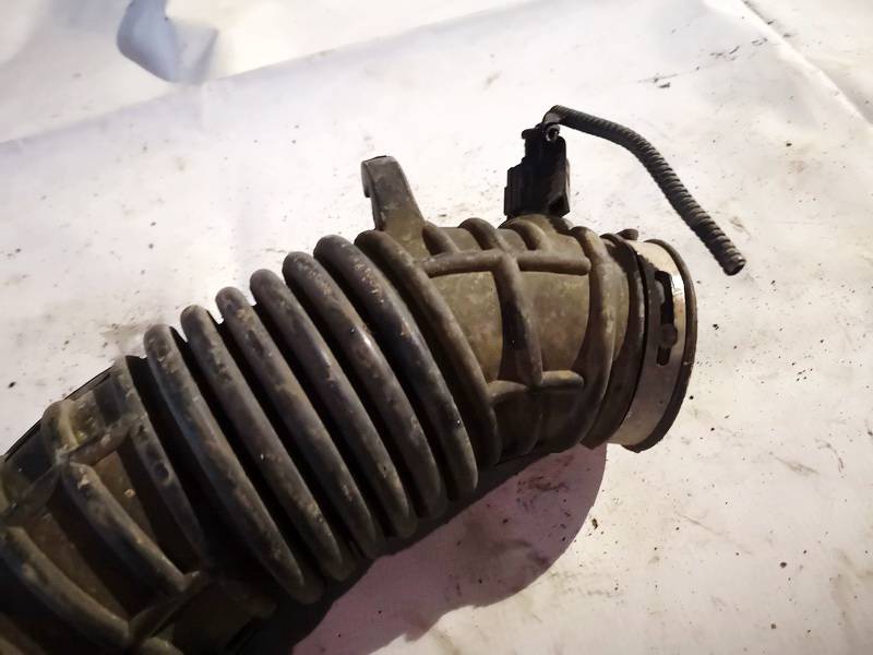 04591868AB Dodge Magnum 2009 Douille Filtre à Air Aspiration - Thumbnail 3