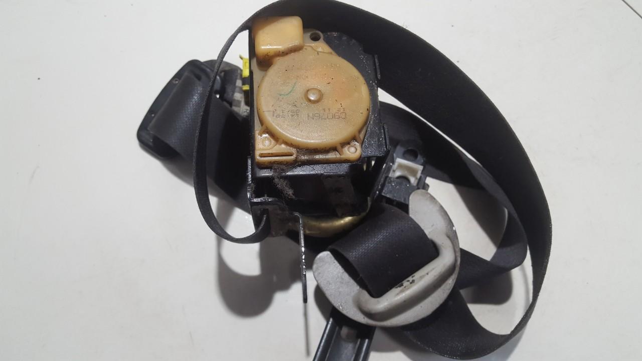 C9048M5 Toyota Avensis Verso 2005 Seat belt - FRONT LEFT