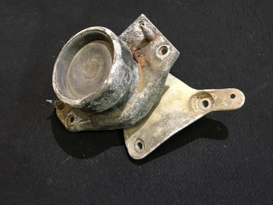 599552 Renault Safrane 1993 Engine Mounting and Transmission Mount (Engine support)