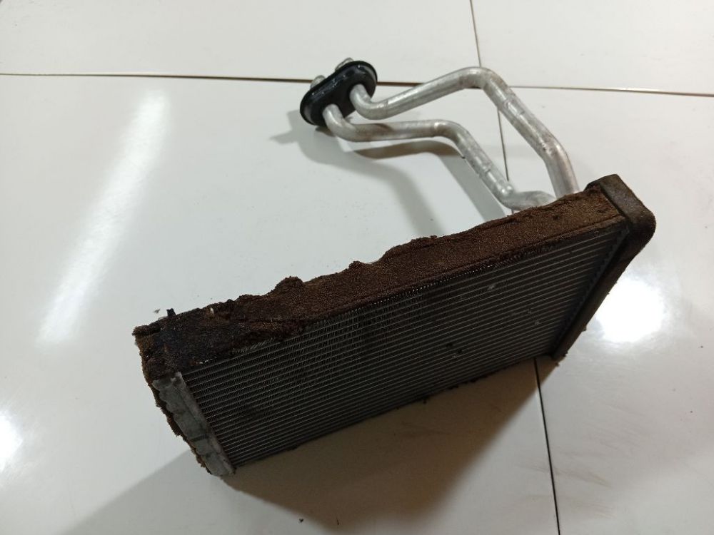 Mitsubishi Lancer 2008 Salono peciuko radiatorius - Thumbnail 4