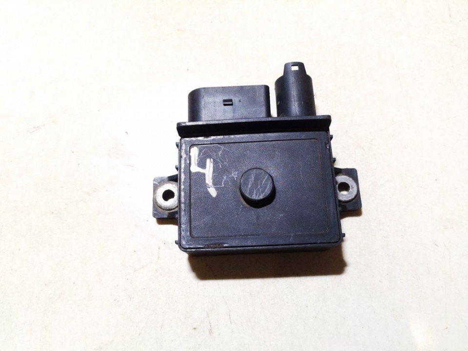 778682107 0001014680 Glow plug relay BMW 1Series 2008 2.0L