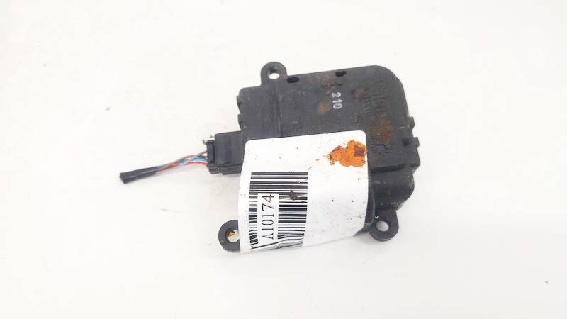 030553W Citroen Berlingo 2002 Silnik klapki nagrzewnicy