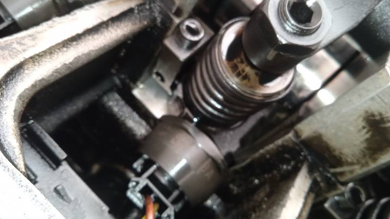 038130073AG Volkswagen Touran 2003 Fuel Injector