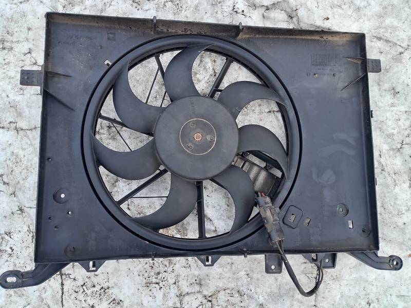 Volvo V70 2001 диффузор (вентилятор радиатора)