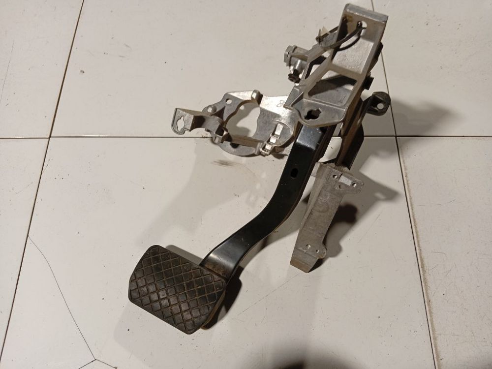 Audi A6 2006 Pedal work, Brake pedal, Pedal bracket, Clutch pedal