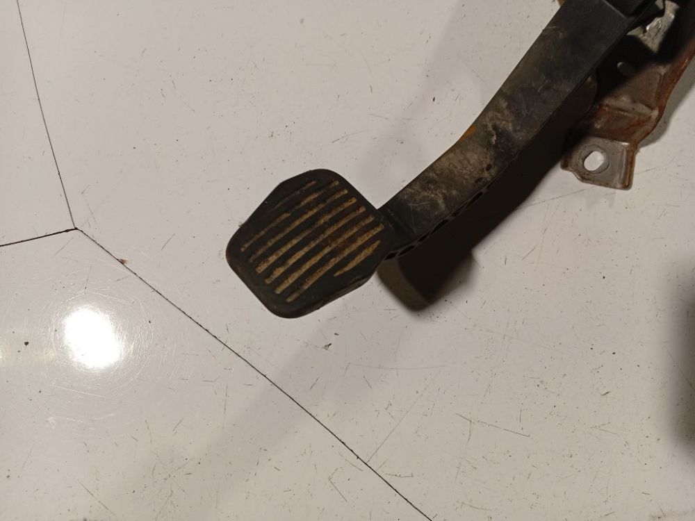 4N517B633EJ Volvo V50 2005 Clutch pedal - Thumbnail 2