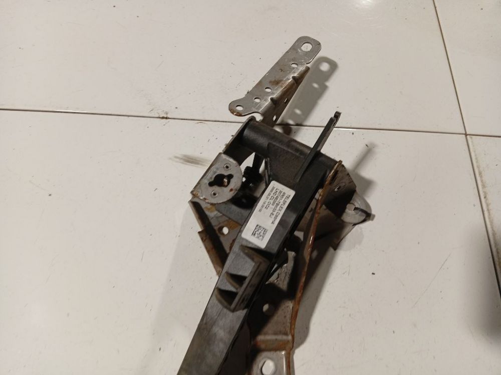 4N517B633EJ Volvo V50 2005 Clutch pedal - Thumbnail 3