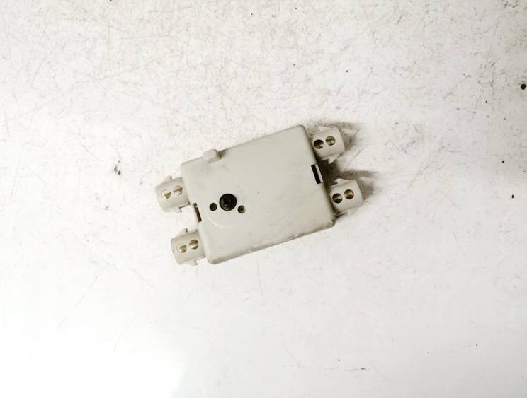 911826106 BMW 5-Series 2012 Antenna Module Unit - Thumbnail 2