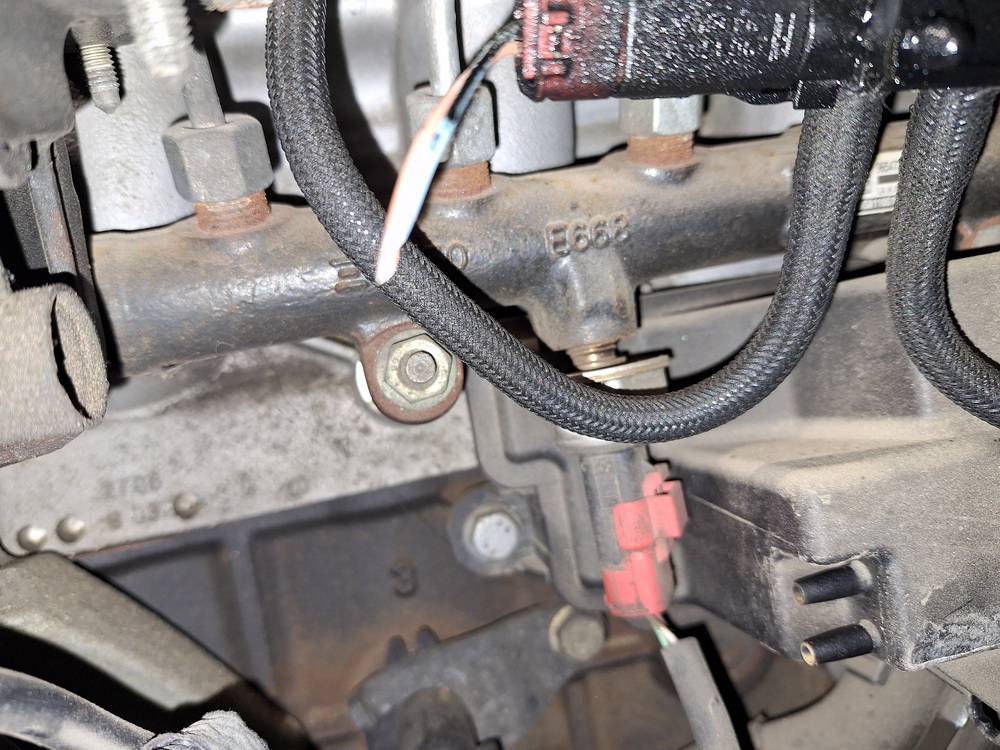 9654726280 Peugeot 307 2006 Fuel injector rail (injectors)(Fuel distributor)