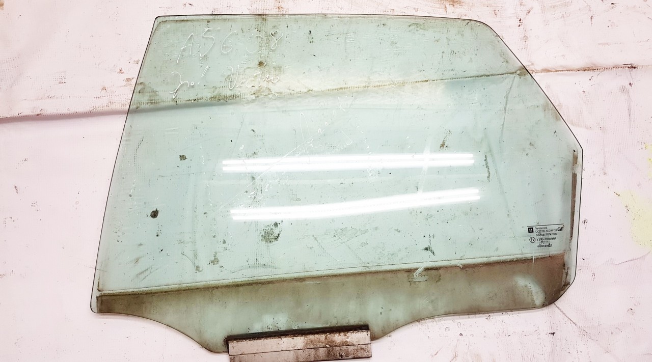 Opel Vectra 1999 Боковое окно - задний левый