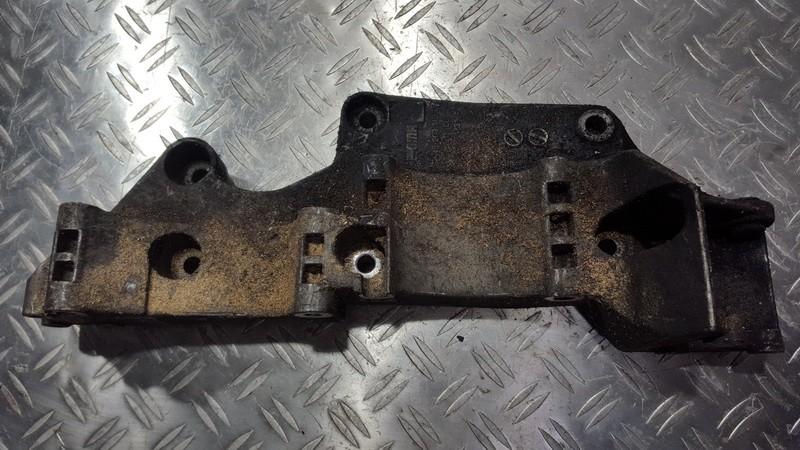 R045903143C Volkswagen Golf 1999 Engine Mount Bracket and Gearbox Mount Bracket