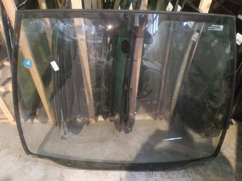 Volkswagen Passat 2007 Vitre Avant - Thumbnail 2