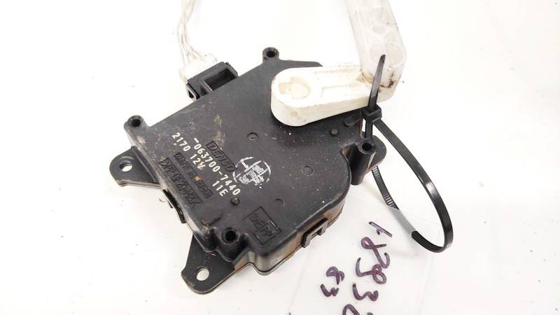 0637007440 Toyota RAV-4 2003 Silnik klapki nagrzewnicy - Thumbnail 3