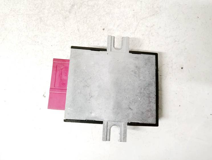 1614727607301 BMW 5-Series 2011 Przekaźnik Pompy Paliwa - Thumbnail 2