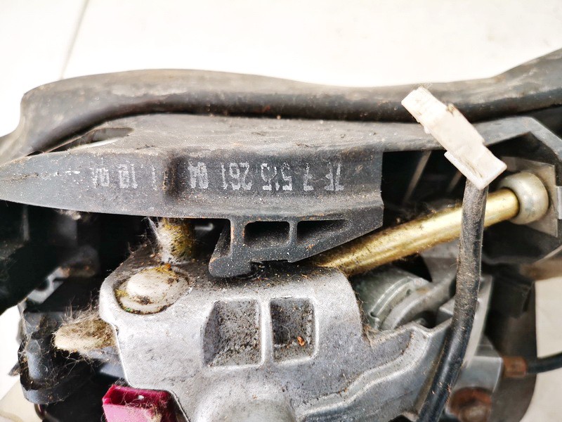 751526104 BMW 3-Series 2001 Gearshift Lever Automatic (GEAR SELECTOR UNIT) - Thumbnail 3