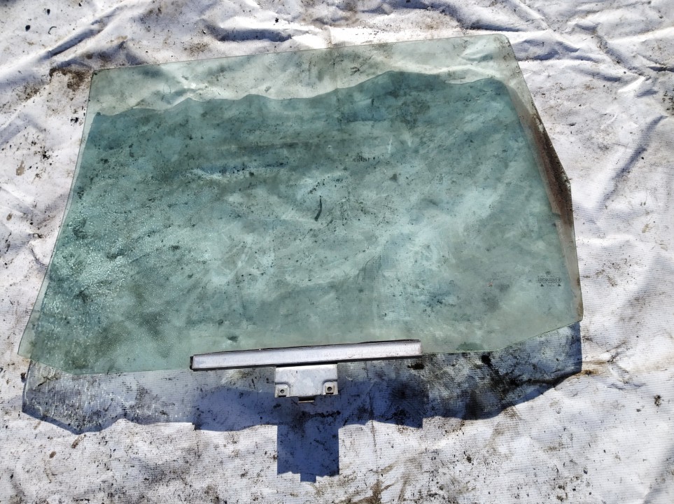 43R001352 Volkswagen Passat 1995 Door-Drop Glass - REAR RIGHT - Thumbnail 2