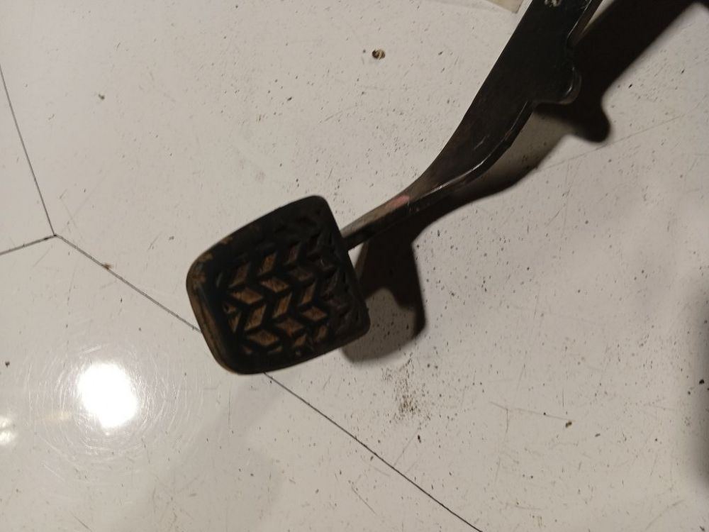 Toyota Corolla 2004 Pedal work, Brake pedal, Pedal bracket, Clutch pedal - Thumbnail 2