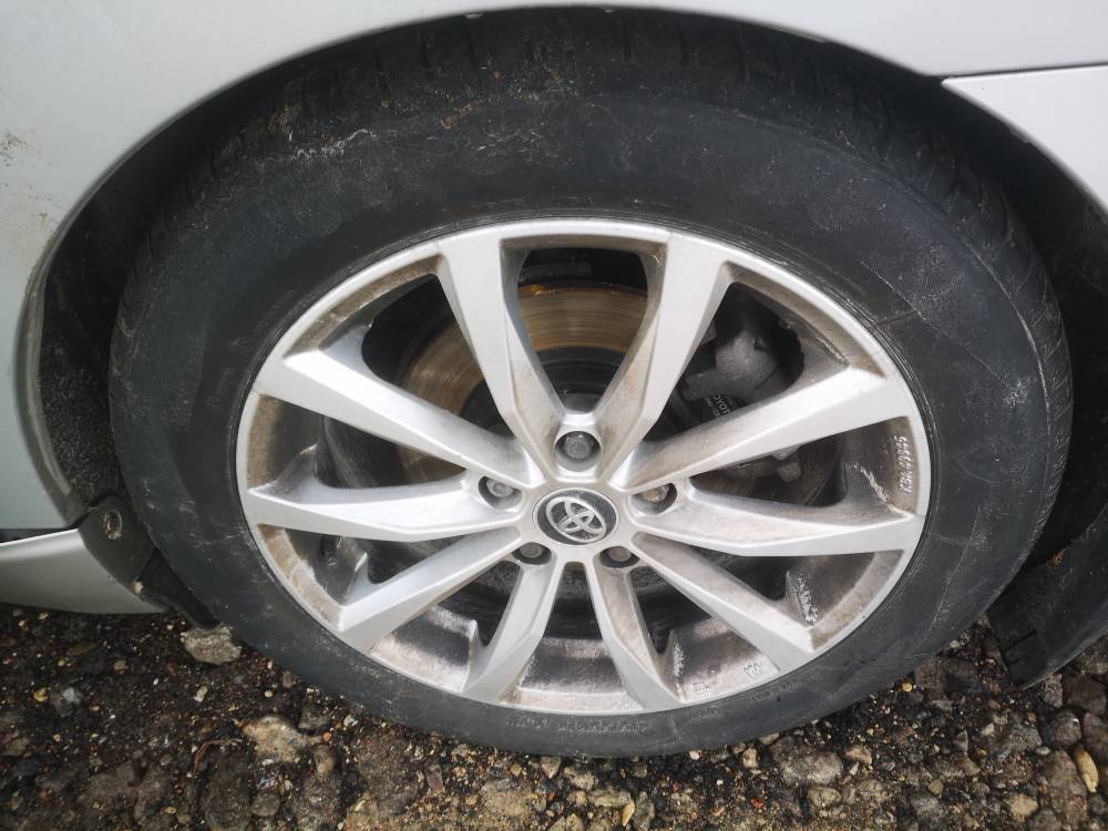 5X114.3 Toyota Avensis 2011 Räder-Kit R17 - Thumbnail 4