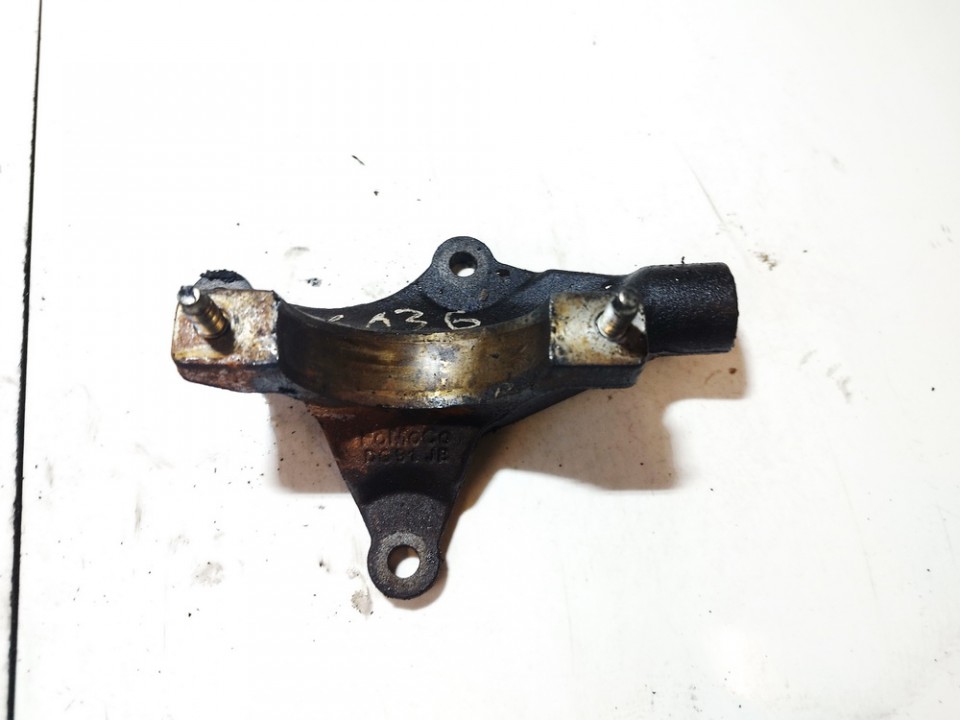 Ford Kuga 2019 Engine Mount Bracket and Gearbox Mount Bracket