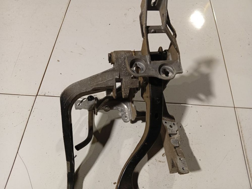 8D1721117R Skoda Superb 2007 Pedał hamulca - Thumbnail 3