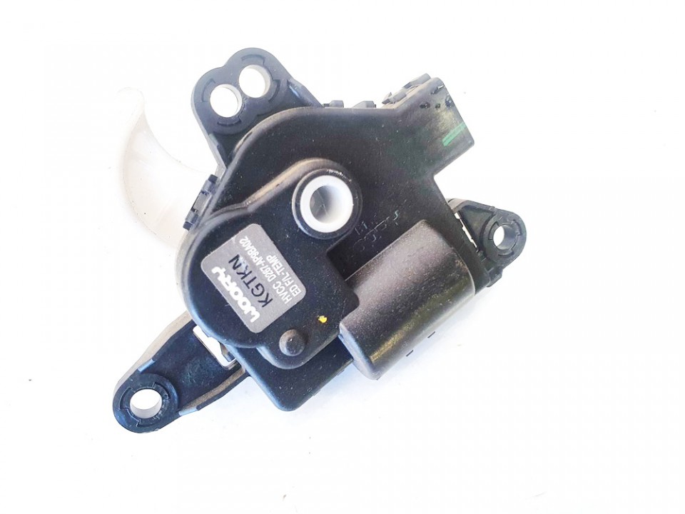 D332ATBAA02 Hyundai i30 2016 Heater Vent Flap Control Actuator Motor