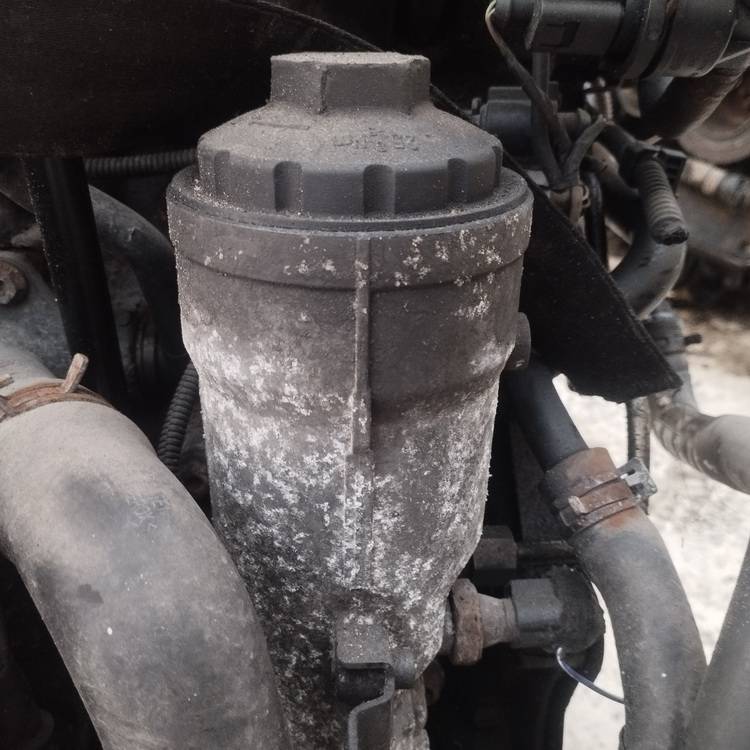 Skoda Praktik 2007 Oil Filter Housing (oil filter cooler)