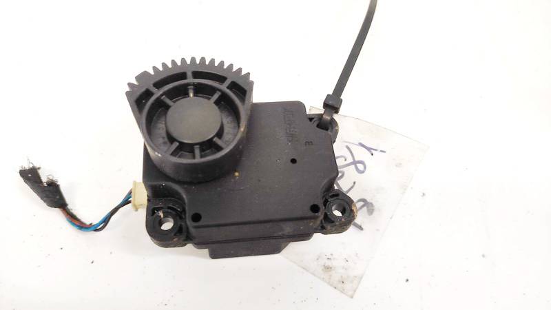 4N5H19E616AD Volvo V50 2008 Heater Vent Flap Control Actuator Motor