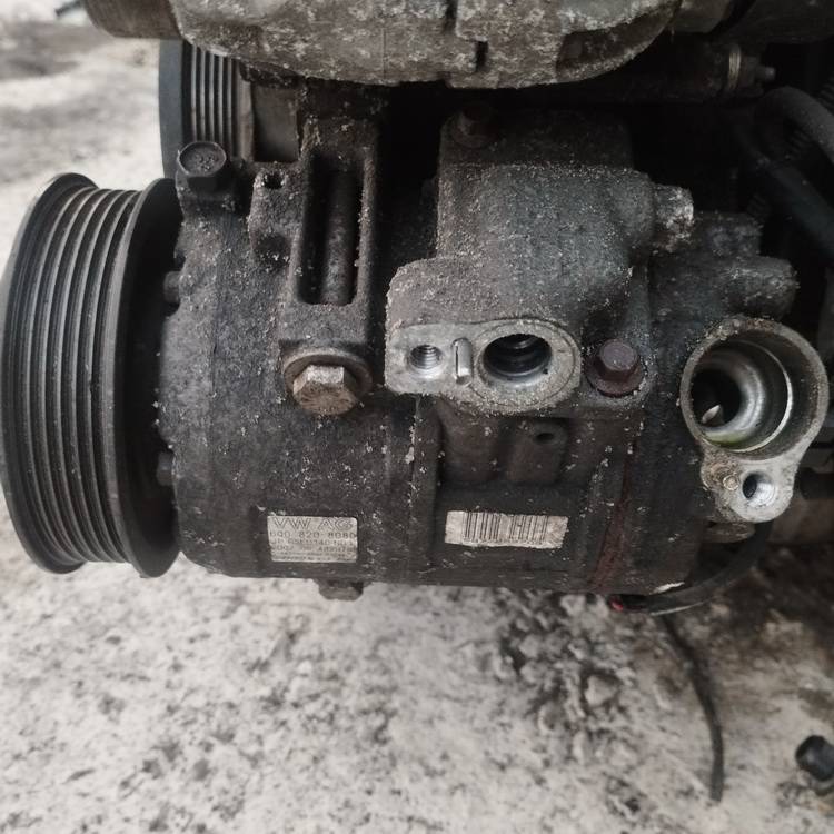 6Q0820808D Skoda Praktik 2007 AC AIR Compressor Pump