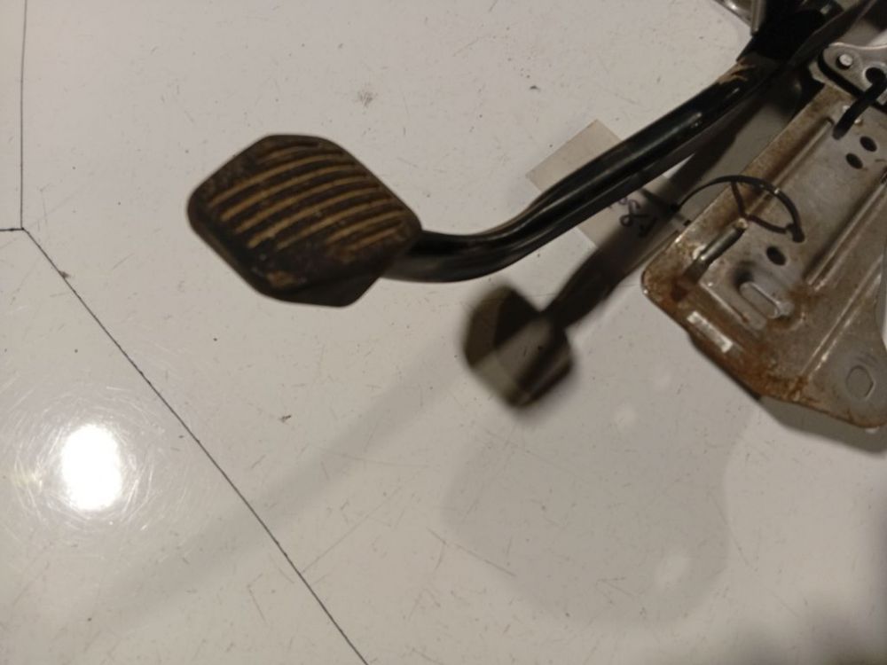 3M512467AP Ford C-MAX 2007 Stabdziu pedalas - Thumbnail 2